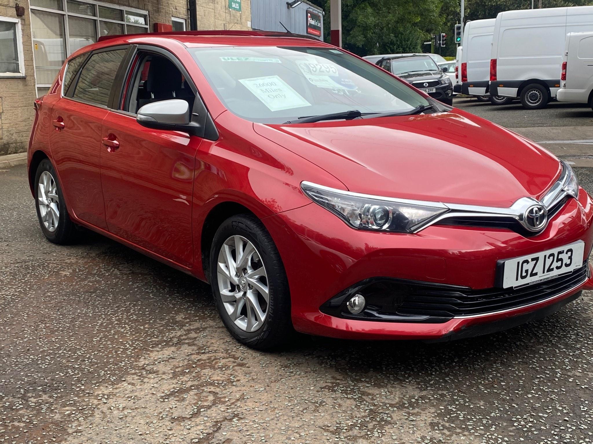 2016 Toyota Auris