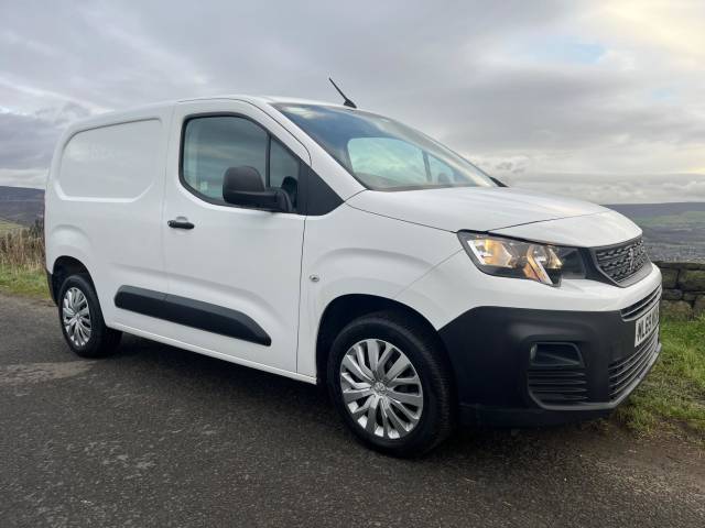 2019 Peugeot Partner 1000 1.5 BlueHDi 100 Professional Van